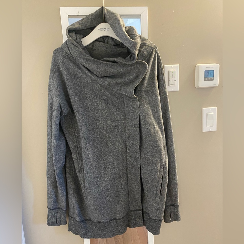 Lululemon Women's hoodie